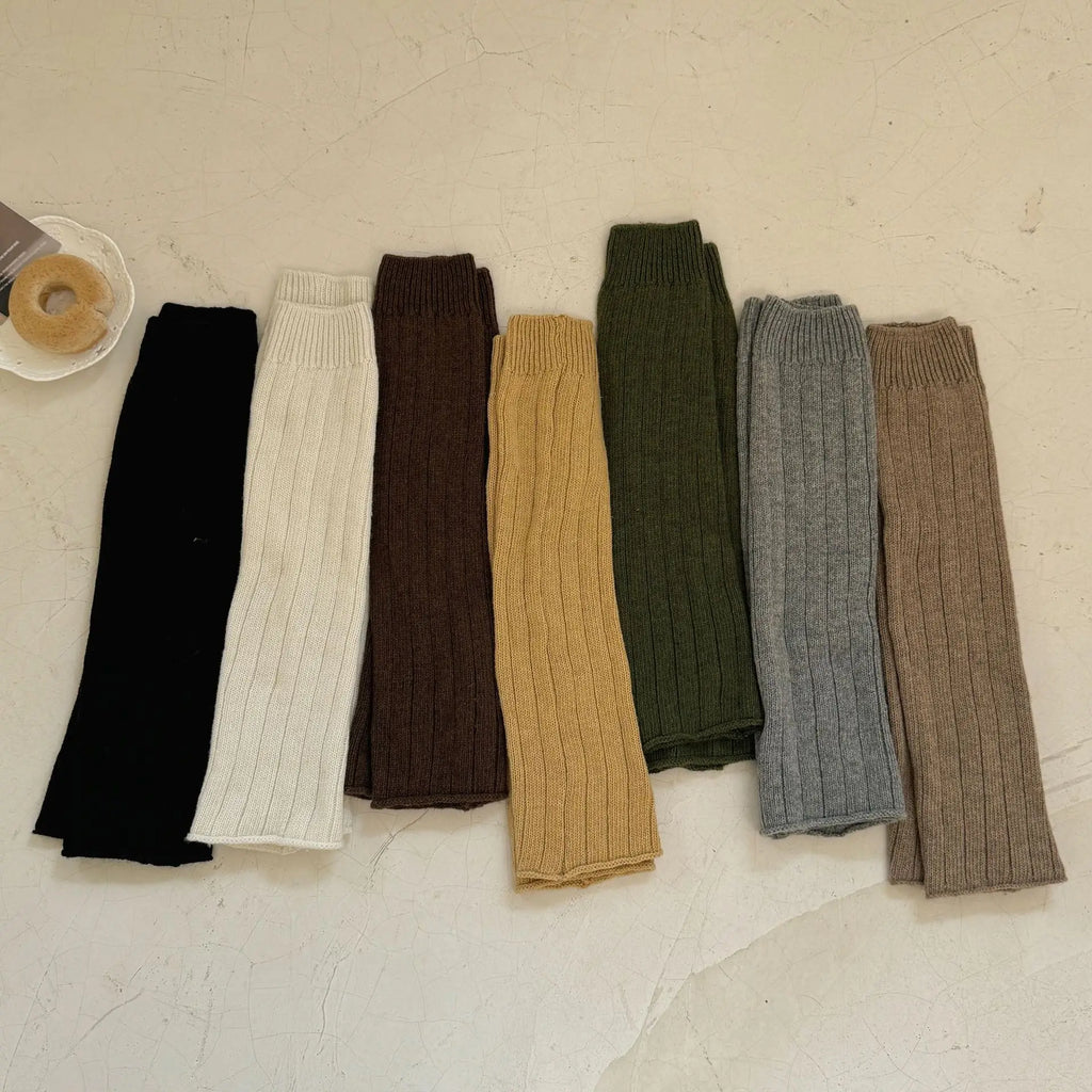 Stay Stylish and Warm with Our Cozy 30% Wool Leg Warmers for Women - Perfect for Autumn & Winter Fashion!