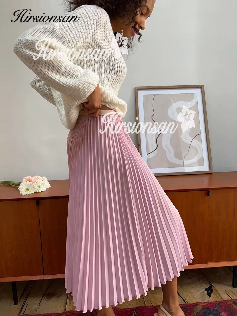 Elevate Your Wardrobe with Our Women's Pleated Midi Skirt - Chic Autumn A-Line Design in Timeless Solid Colors