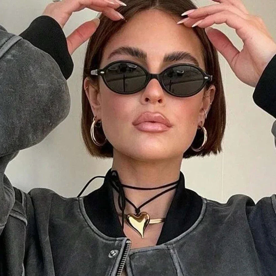 Retro Small Oval Sunglasses Women Men Rivets Shades Fashion Eyewear Luxury Sun Glasses UV400 Female