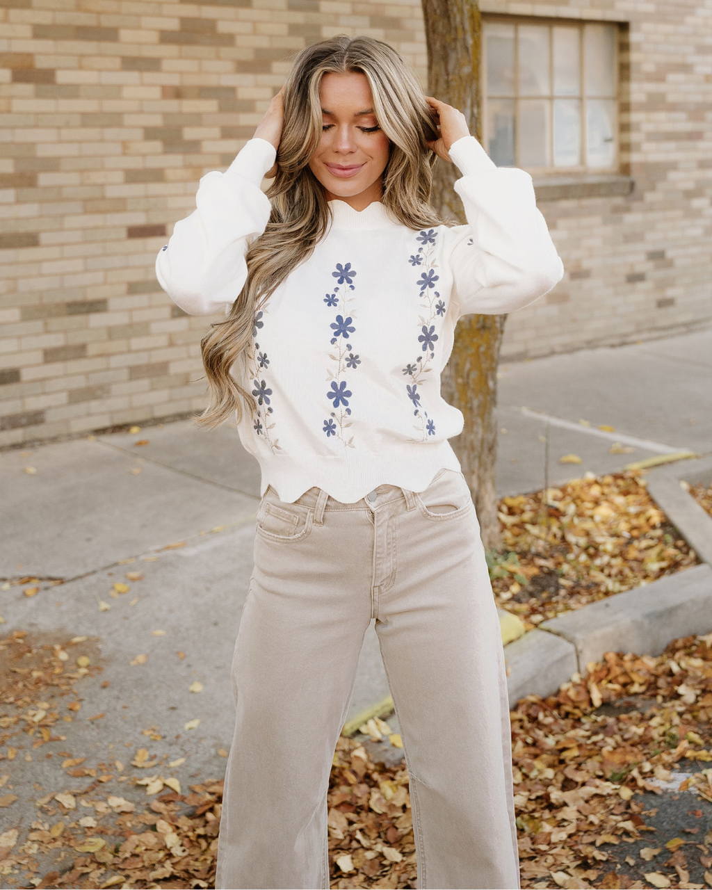 Polly Floral Embroidered Scallop Hem Cropped Sweater