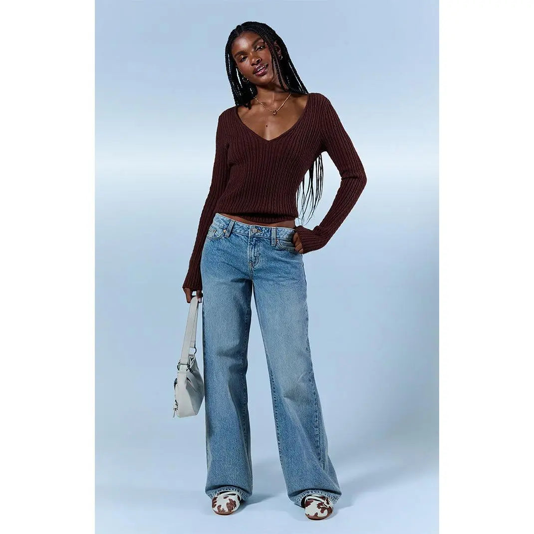 Elevate Your Style with Pacsun Women's Casey Low Rise Baggy Jeans in Light Wash Blue