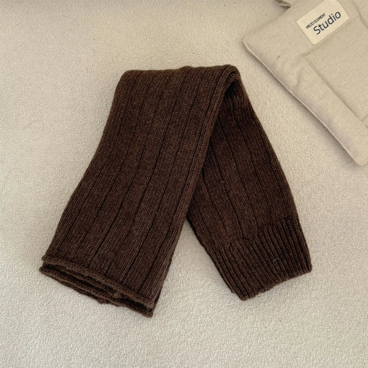 Stay Stylish and Warm with Our Cozy 30% Wool Leg Warmers for Women - Perfect for Autumn & Winter Fashion!