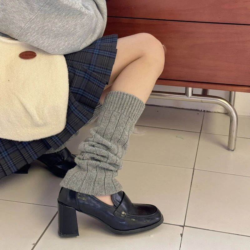 Stay Stylish and Warm with Our Cozy 30% Wool Leg Warmers for Women - Perfect for Autumn & Winter Fashion!